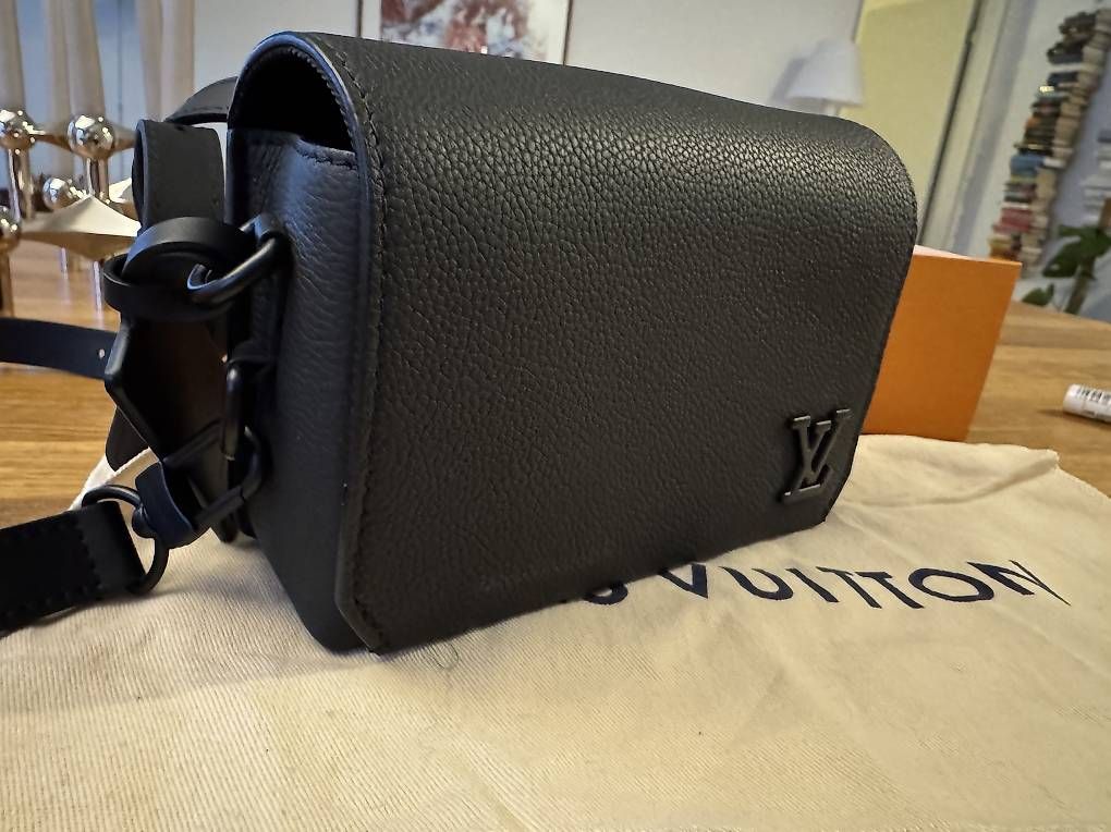 Borse: Louis Vuitton - Umhängetasche NEU – Usato da Winterthur venduto da val_8xw5