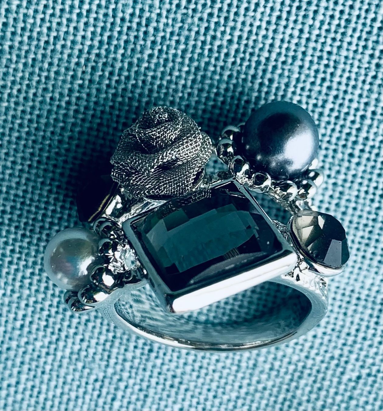 Anelli: Neu: Ring, Gr. 56, verspielter Ringkopf (stabil) – Usato da Bern venduto da Flora.Sonea 2