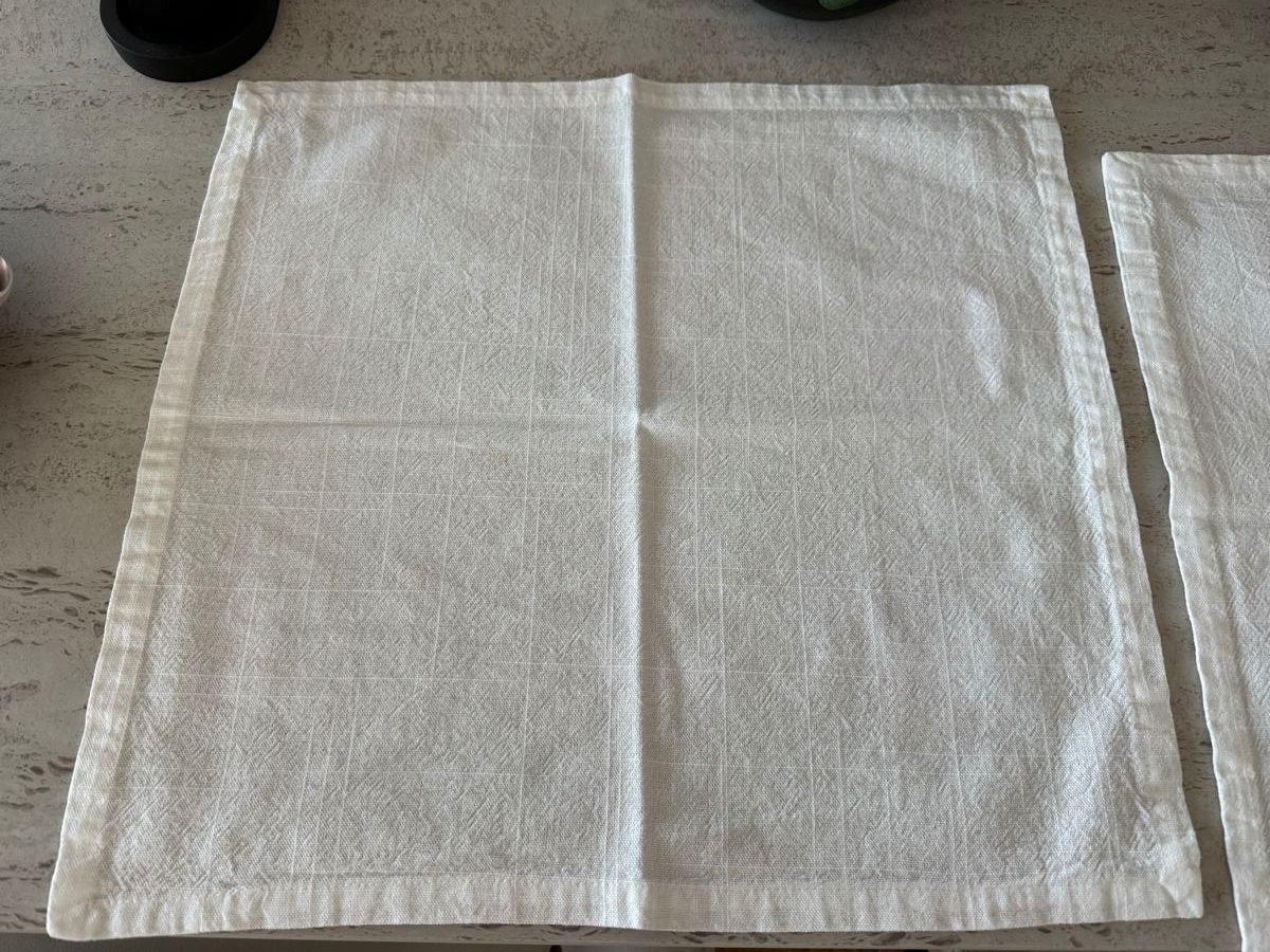 Set di tavolo e panche: Tischset 42x42 Leinen (8x) – Usato da Dübendorf venduto da LePaul 1