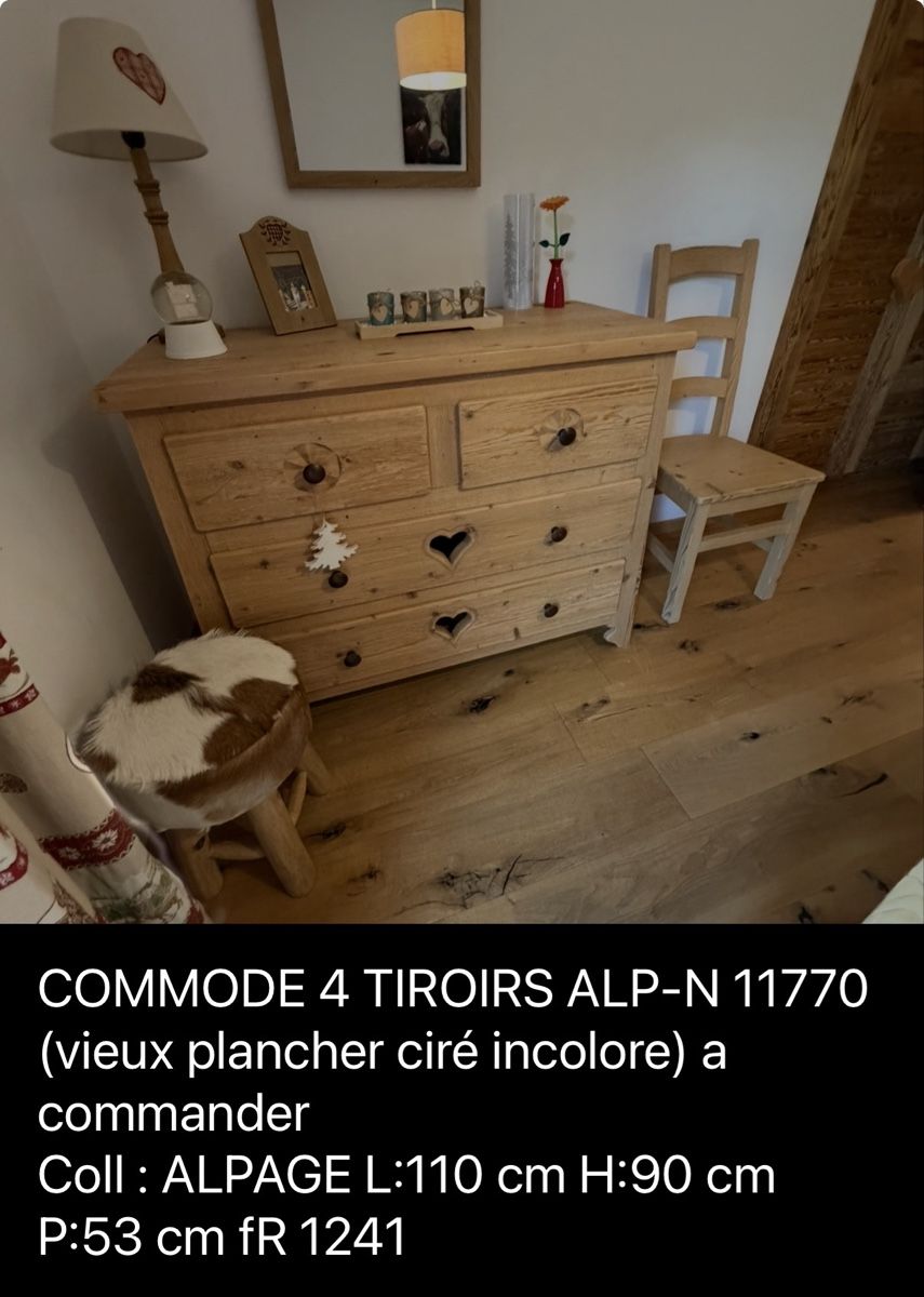 Cassettiere: Commode en vieux bois – Usato da Pully venduto da mberdoz