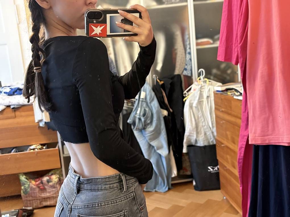 Bershka Top: Y2K Euphoria Party Top – Nuovo (secondo la descrizione) da Zürich venduto da ric_r96d 1