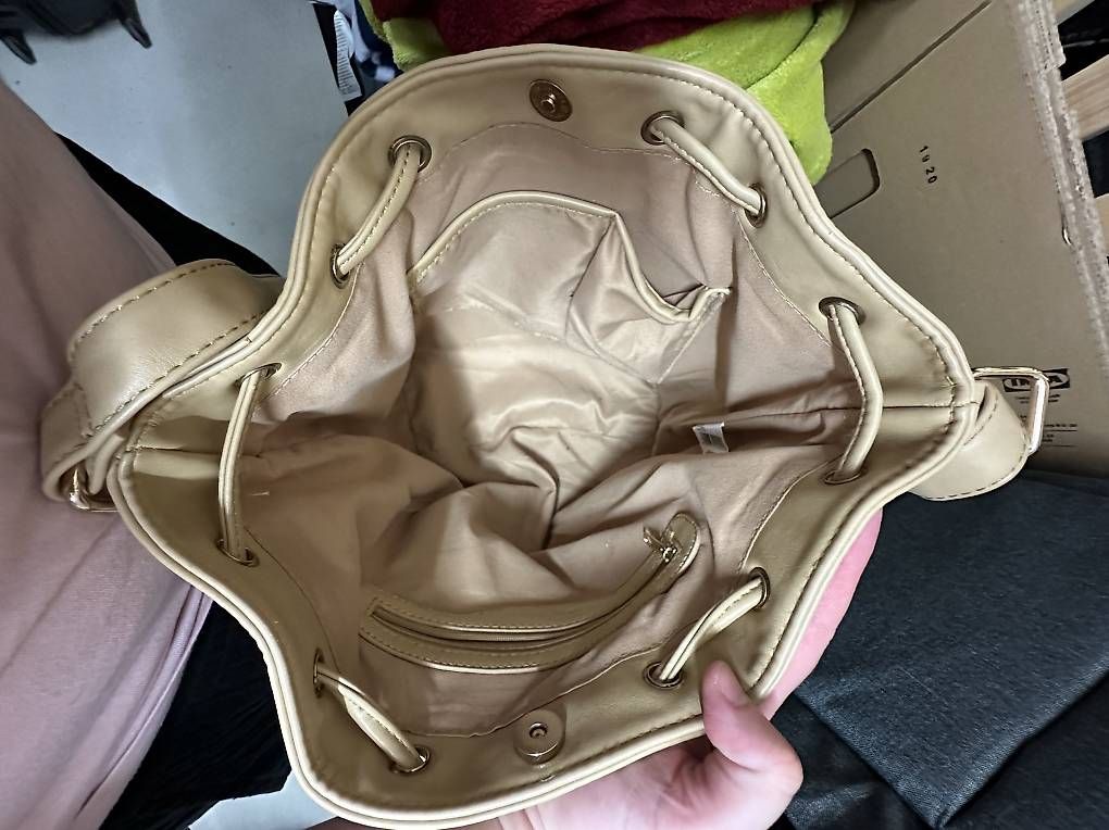 Borse da donna: Tasche / Umhängetasche – Usato da Zürich venduto da mel_v8qp 2