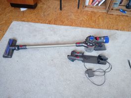Handstaubsauger Dyson V8
