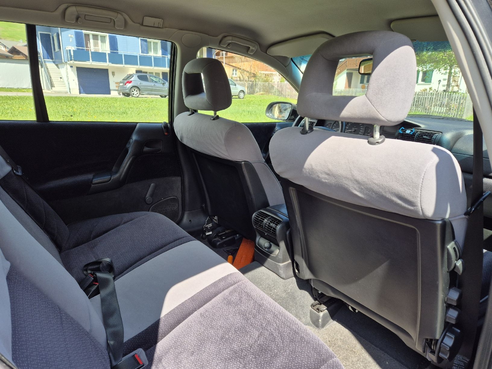 Opel Automobili: Opel Omega B 2.0 16V GL Caravan – Usato da Lachen SZ venduto da bow_wdl9 2