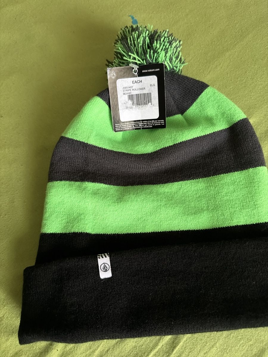 Volcom Hüte, Mützen & Caps: Volcom berretto  – Neu und originalverpackt aus Sementina von bru_vpp5 1