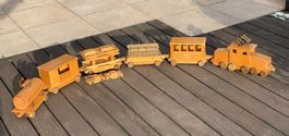 Holz Eisenbahn mit Krokodil Lok