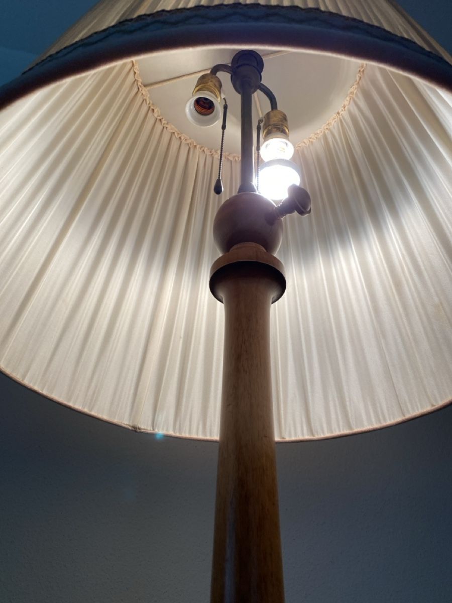 Lampade: Charmante Vintage Stehlampe – Usato da Luzern venduto da Gustav-33 4