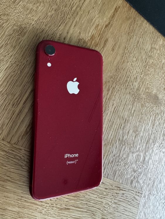 iPhone XR, 128 GB, Rot (Gebraucht) in Forch für CHF 90 – mit Lieferung ...