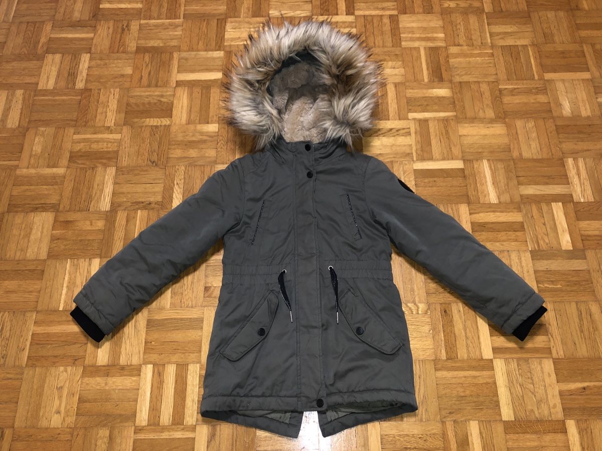 C&A Giacche & Cappotti: Mädchen Winterjacke Grösse 134 – Usato da Aadorf venduto da Kriscross