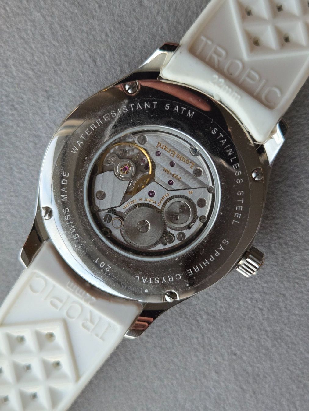 Louis Erard Orologi: Louis Erard Regulator Mod 201 – Nuovo (secondo la descrizione) da Chabrey venduto da Horology 1