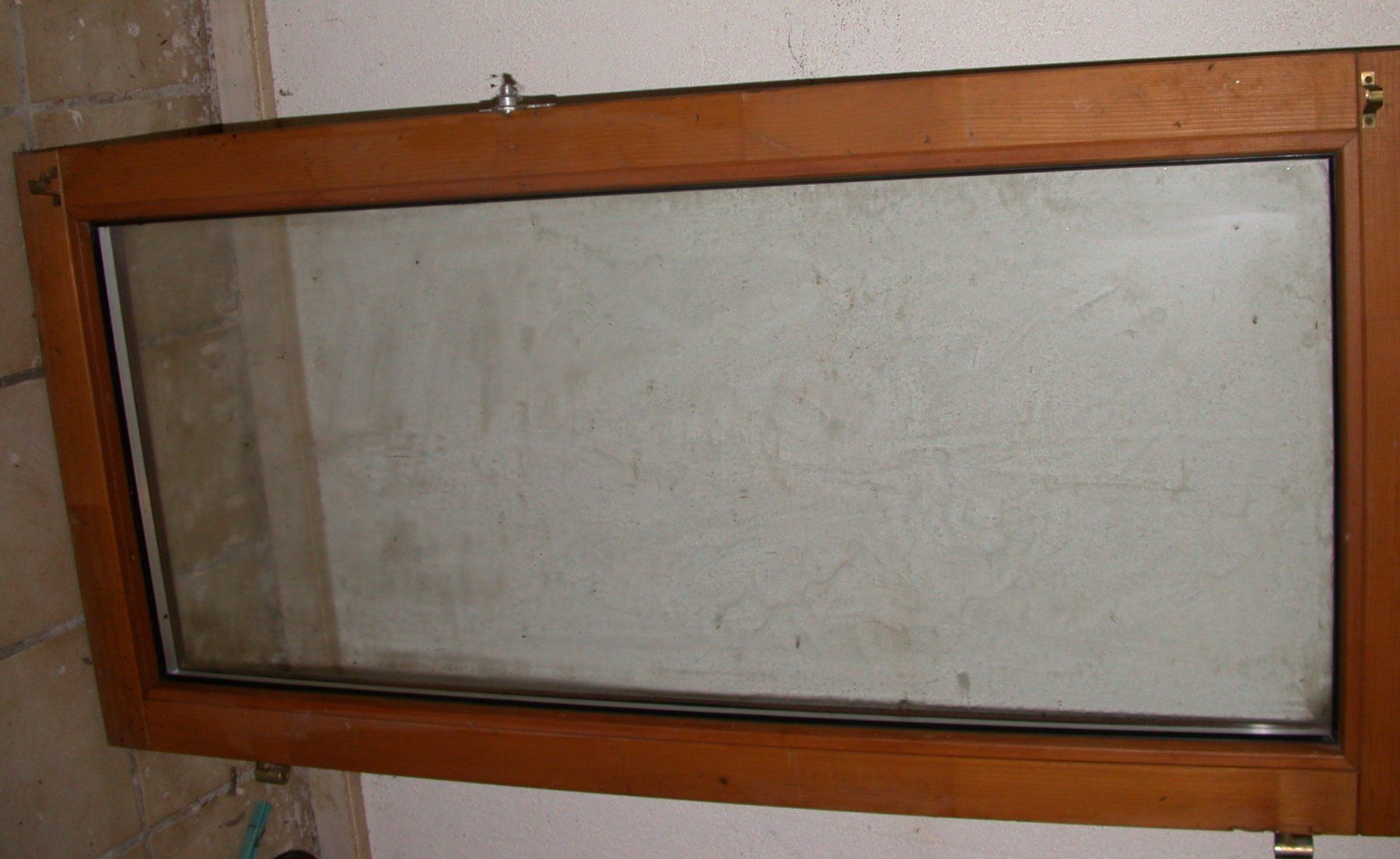 Fenster: Kellerfenster, ohne Rahmen – Gebraucht aus Lengnau AG von imf_s96l