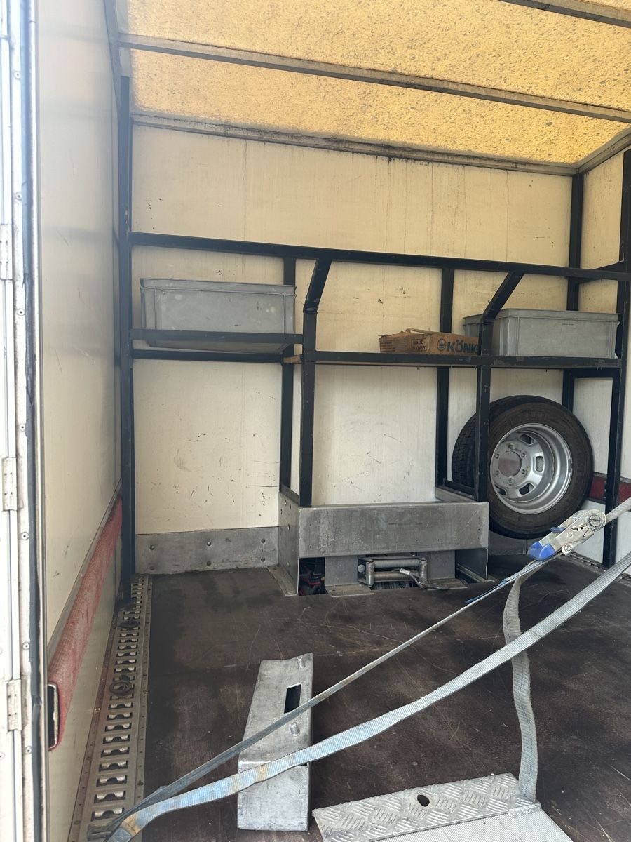 Iveco Lastwagen: Iveco Box Truck Red condition used – Gebraucht aus Weiach von Aleksandar.B 3