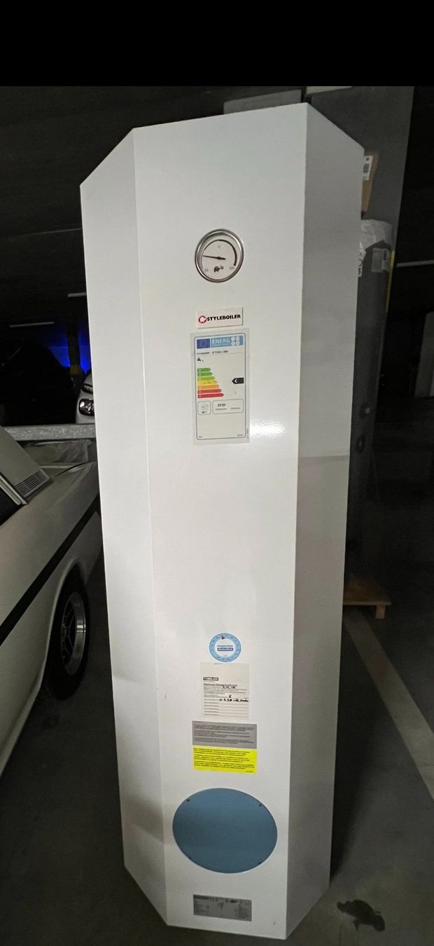 Sanitär: Boiler 300 Liter Elektro – Gebraucht aus Egerkingen von Kalkschutzboilerprof