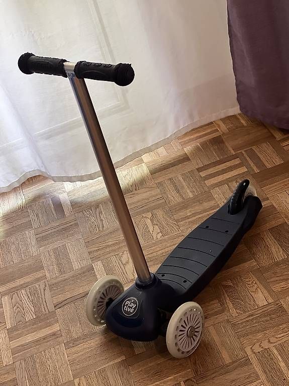 Veicoli per bambini: Kinderroller  – Usato da Bern venduto da sib_8yzs