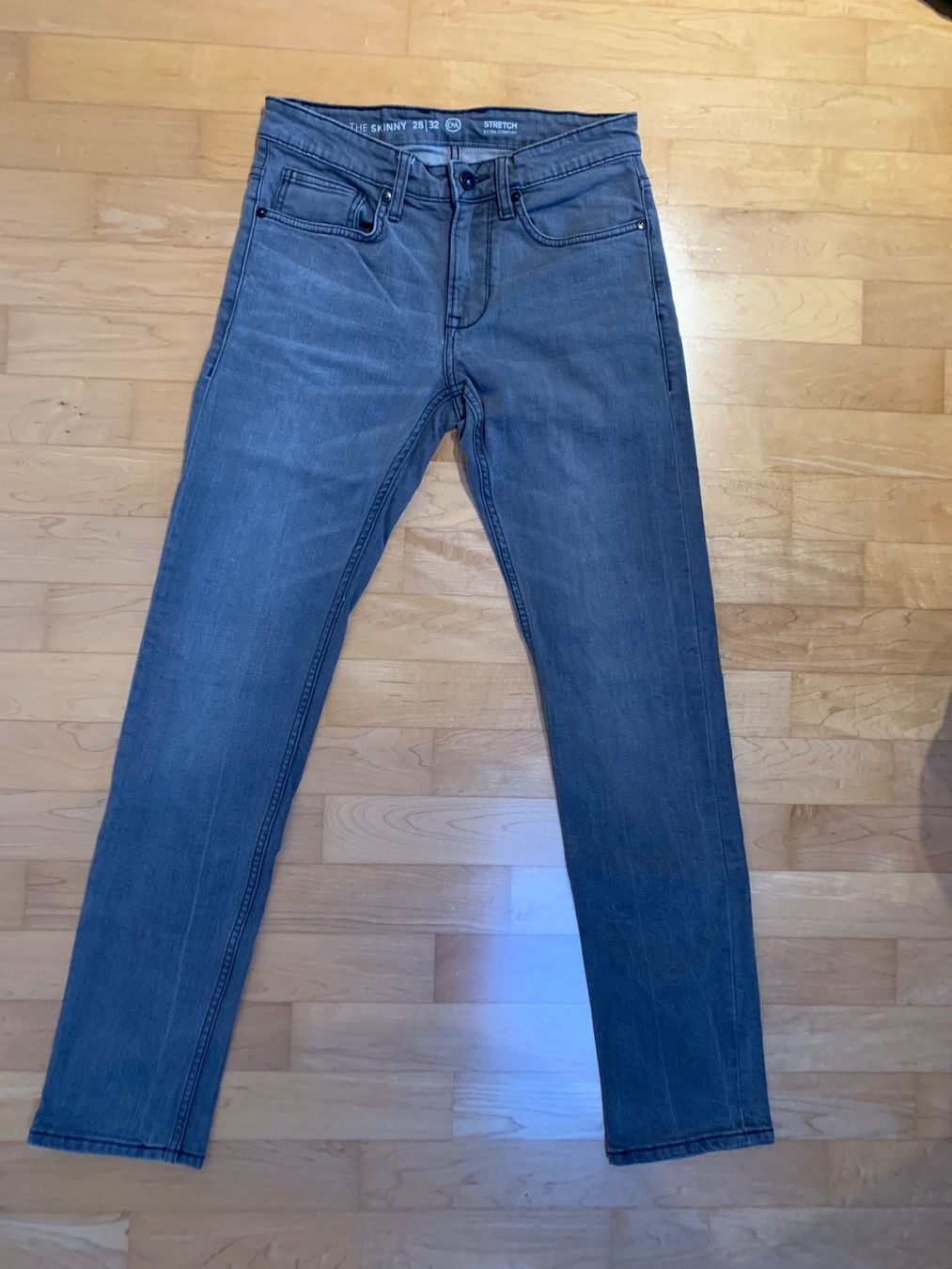 C&A Jeans: C&A Jeans grau – Nuovo (secondo la descrizione) da Maisprach venduto da jokoundklaas