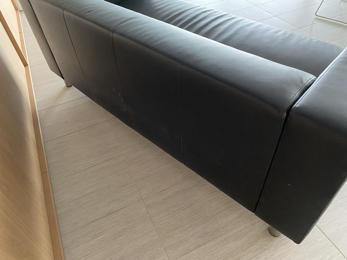 Sofas: Schwarzes Ledersofa – Gebraucht aus Hägglingen von Karin0802 8