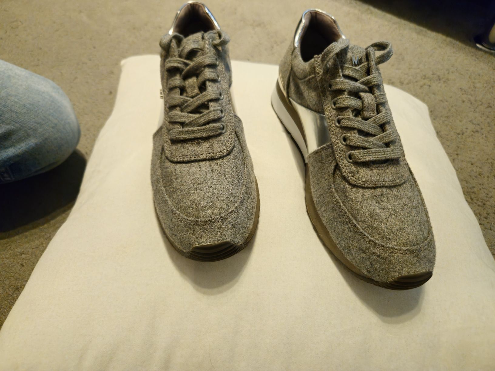 Michael Kors Scarpe da donna: Michael Kors Damen-Sneakers – Usato da Egg b. Zürich venduto da Mar_k9vy 1