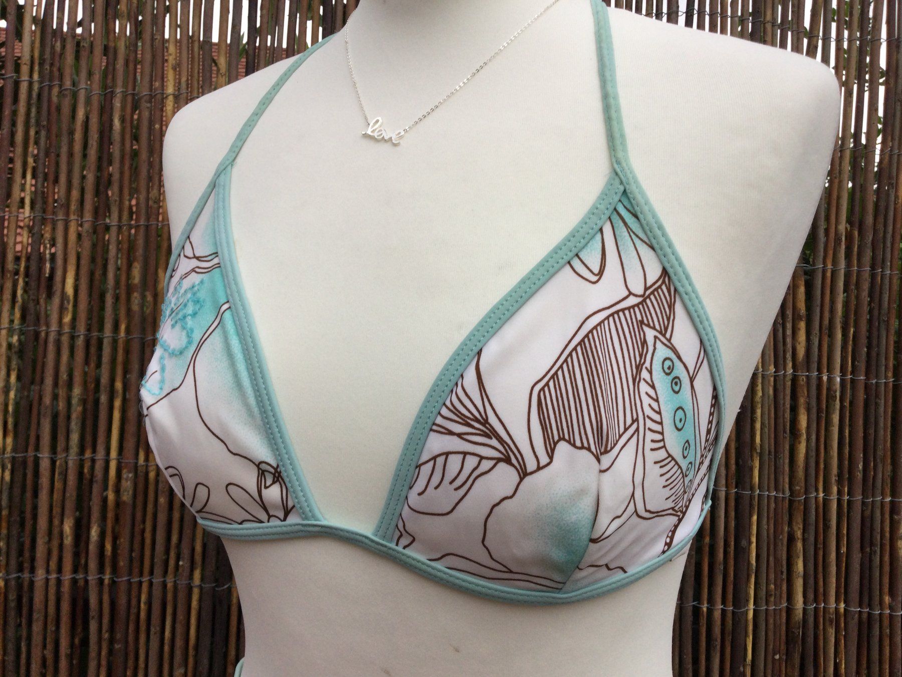Costumi da bagno & Bikini: Maillot de bain/Bikini motifs fleurs & sequins, taille M – Usato da Agiez venduto da chouchanelle 1