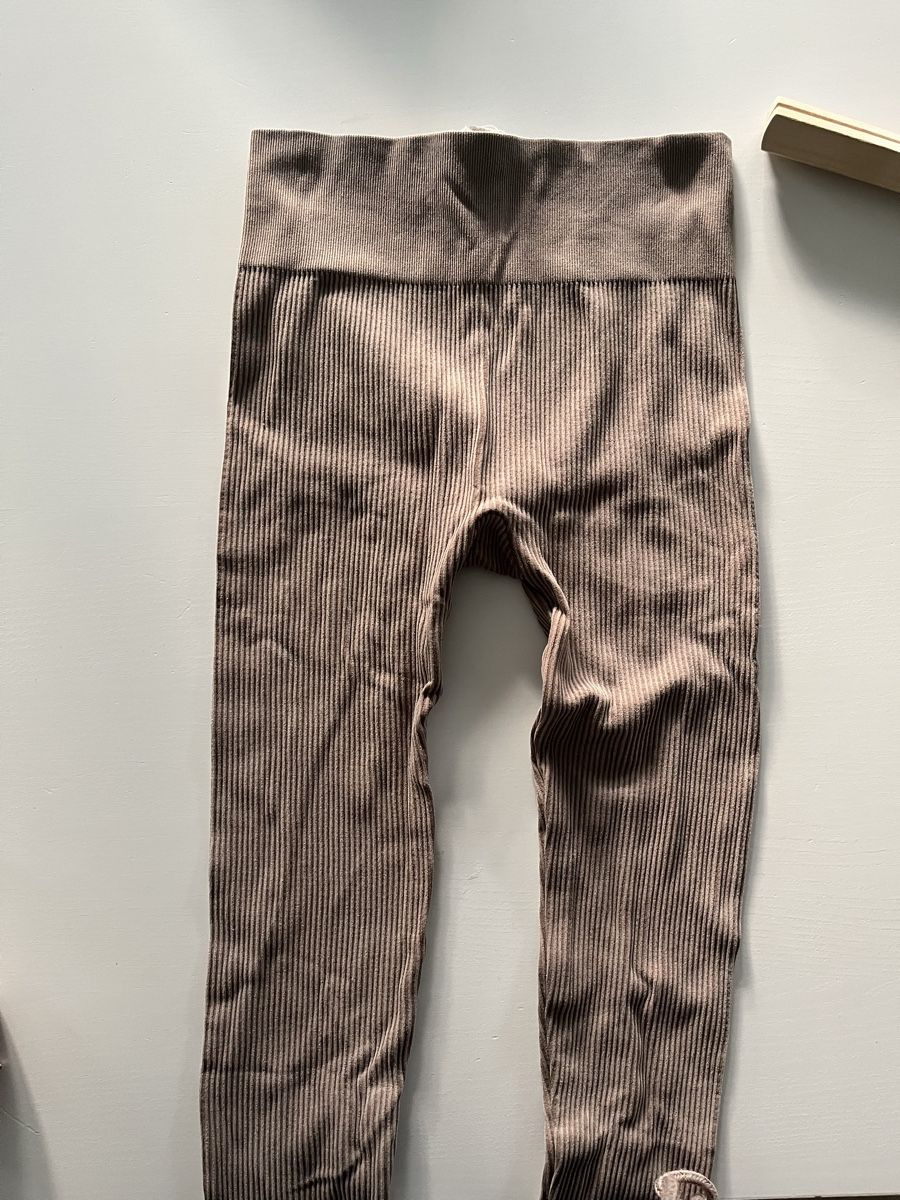 Leggings: Soul Moving Ripp Leggings von Pull&Bear, Grösse M Top! – Neu (gemäss Beschreibung) aus Gockhausen von Lali013 1