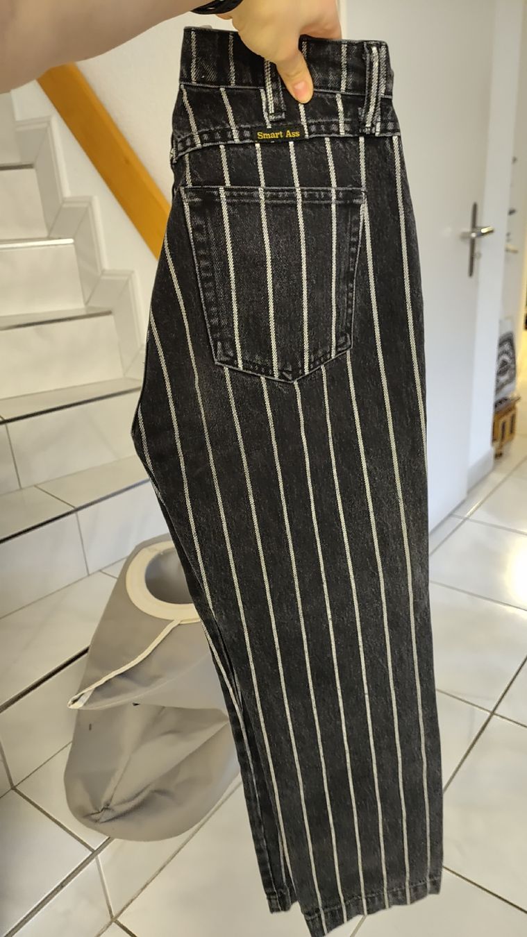 Pantaloni: Hose von Reformation – Usato da Stäfa venduto da mic_b7td 1