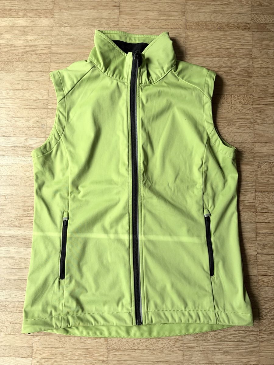 Gilets: Hakro Windproof Softshell Weste Gr. S – D'occasion à Nürensdorf par salut