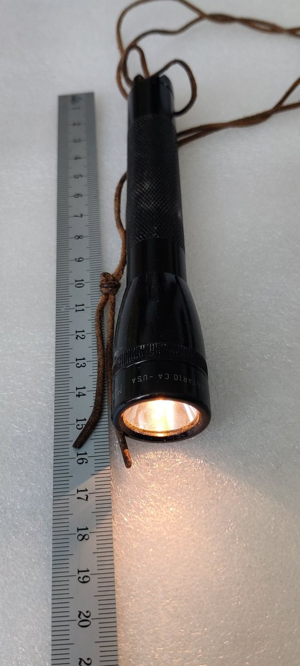 Lampade: Mini Maglite Halogen Taschenlampe – Usato da Zürich venduto da sendbad 3