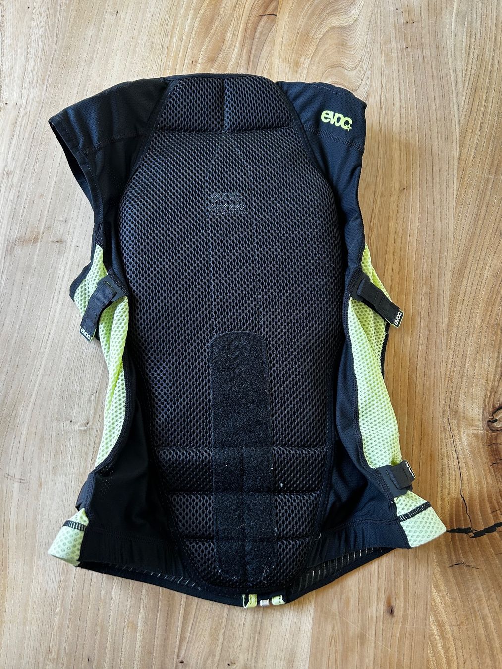 Evoc Protezioni & Imbottiture: EVOC Protektor Vest Kids – Usato da Chur venduto da lea_qg88 1