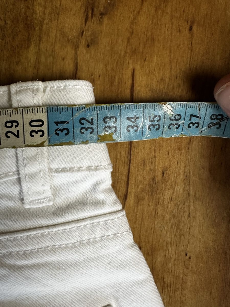 C&A Jeans: Shorts CLOCKHOUSE blanc taille 34 brodé neuf – Nuovo (secondo la descrizione) da Châtelaine venduto da Alexandra.jankowski 2