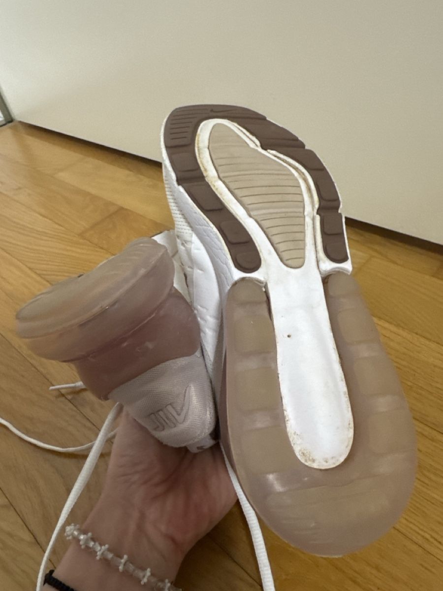 Nike Scarpe per ragazze: Nike Air 270 Gr. 36.5 – Usato da Füllinsdorf venduto da silberstern110 1