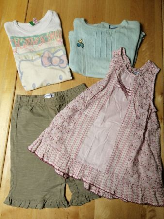 1 lot de 4 habits taille 86
