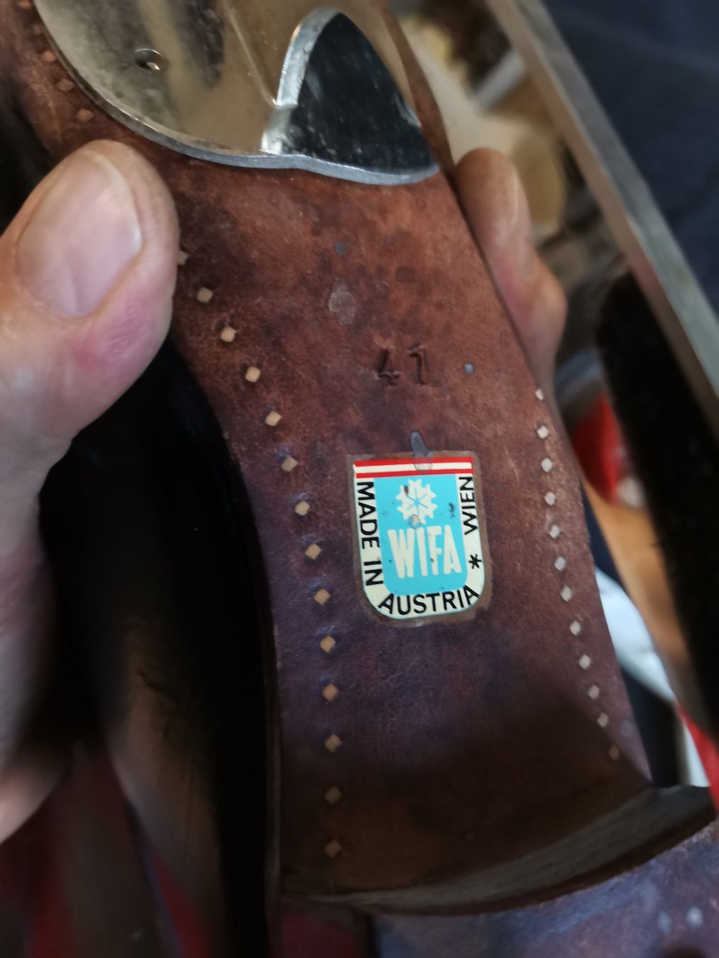 Pattini da ghiaccio: Wifa Eislaufschuhe, Vintage Eislaufschuhe, Schlittschuhe Led – Usato da Wiedlisbach venduto da materialkreislauf 5