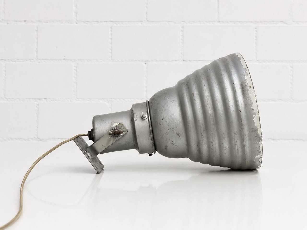 Lampade: Industrieller Wand- oder Deckenstrahler – Usato da Zürich venduto da LeMoege 7