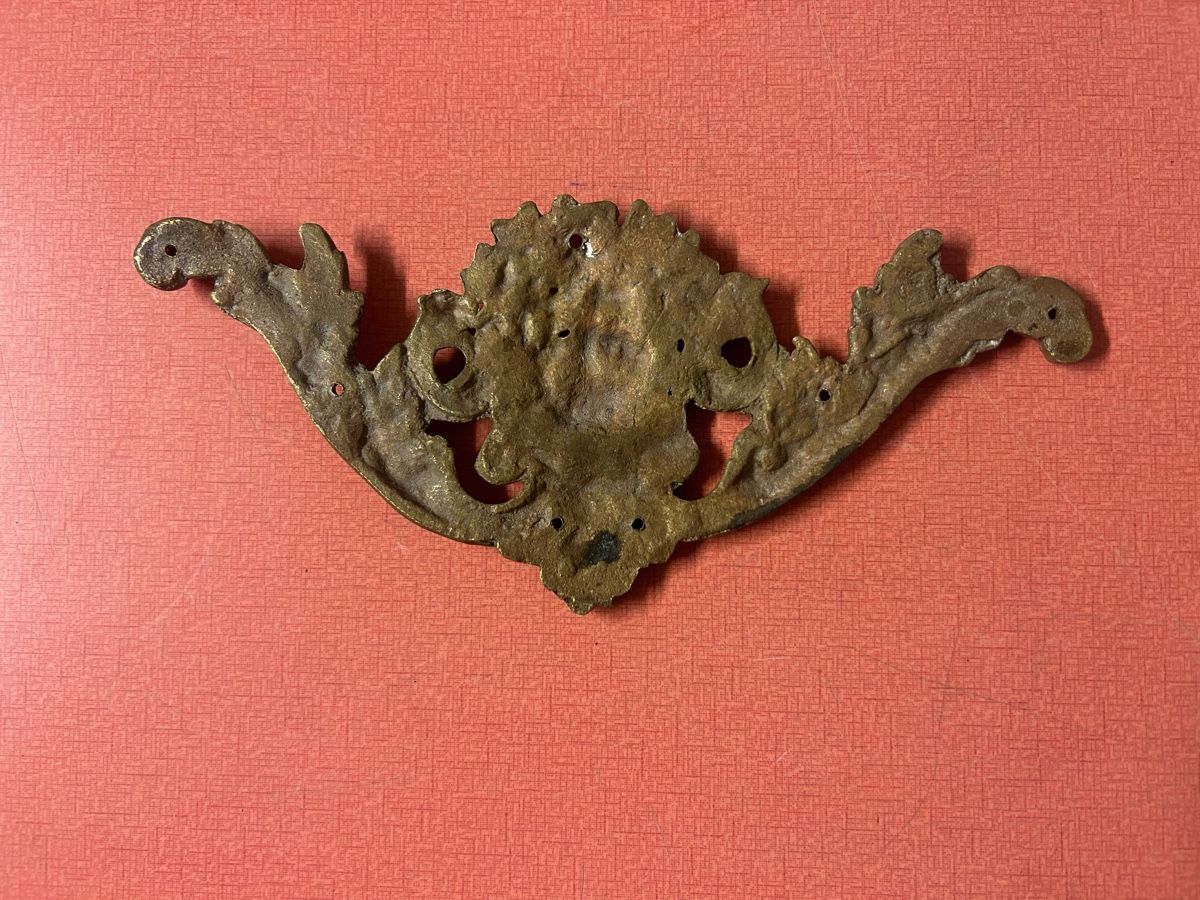 Eisenwaren: Alte Applikation aus Bronze oder Messing. Einzigartiges  – Gebraucht aus Lanzenhäusern von vic63 2