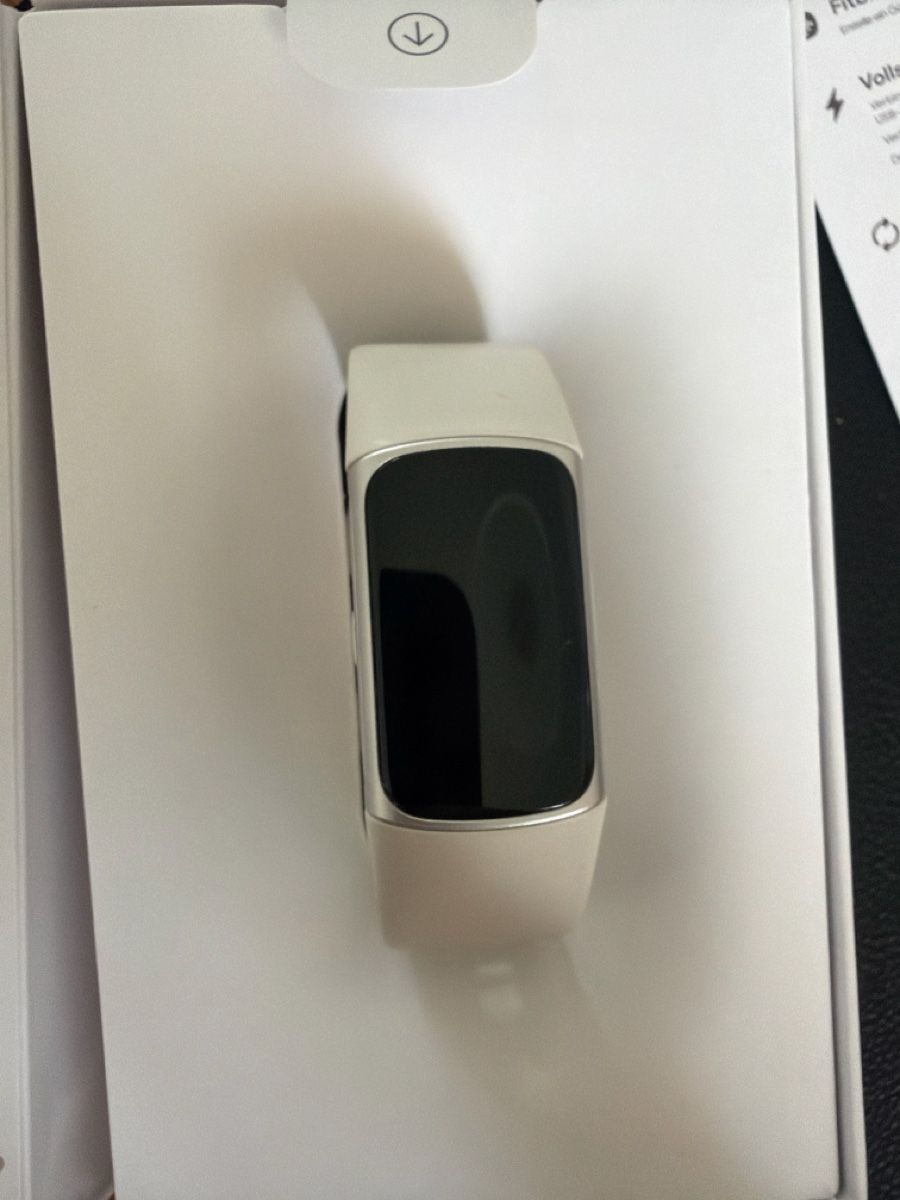 Fitbit Smartwatch: Fitbit charge 6 – Nuovo e nell'imballaggio originale da Emmen venduto da web_5j5r 1