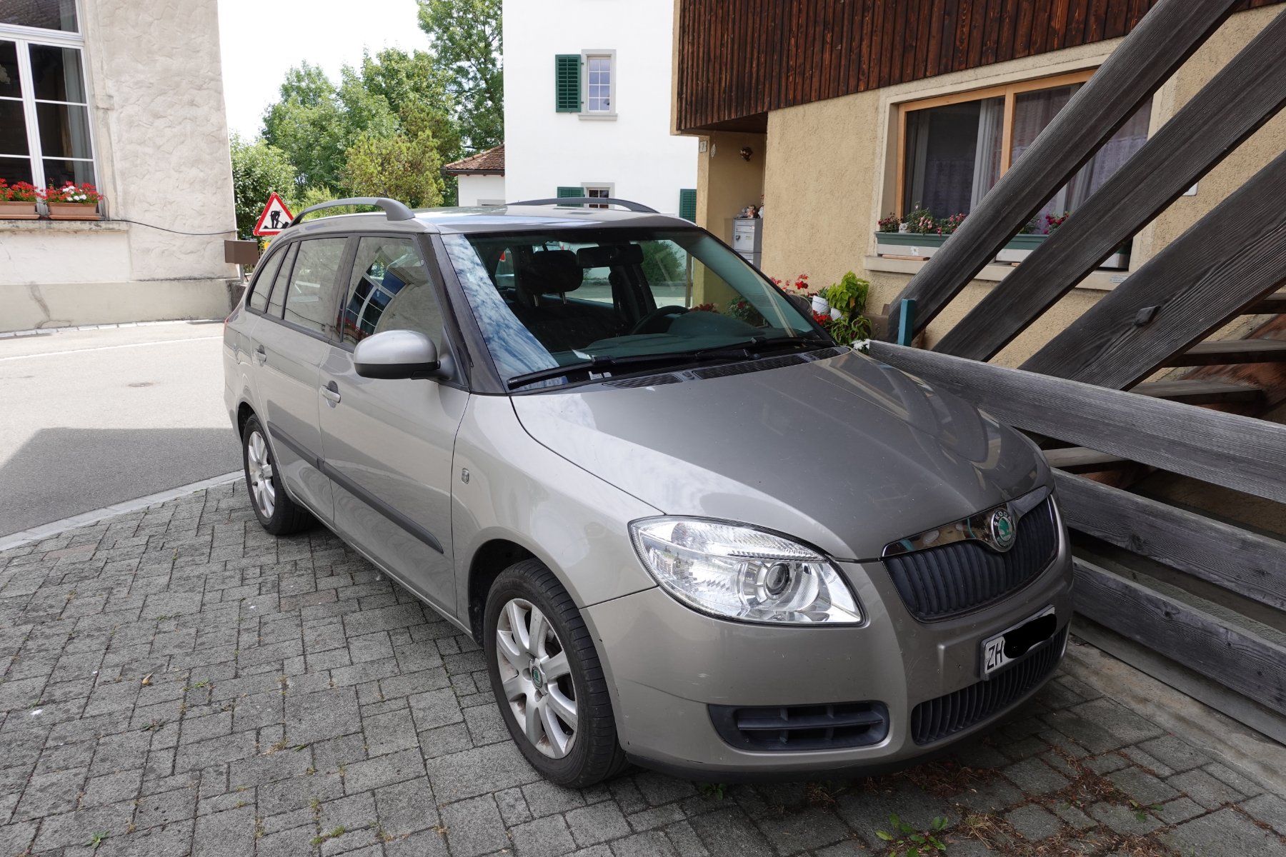 Skoda Automobili: SKODA Fabia 2 Kombi Diesel – Usato da Pfungen venduto da Dorf59 2