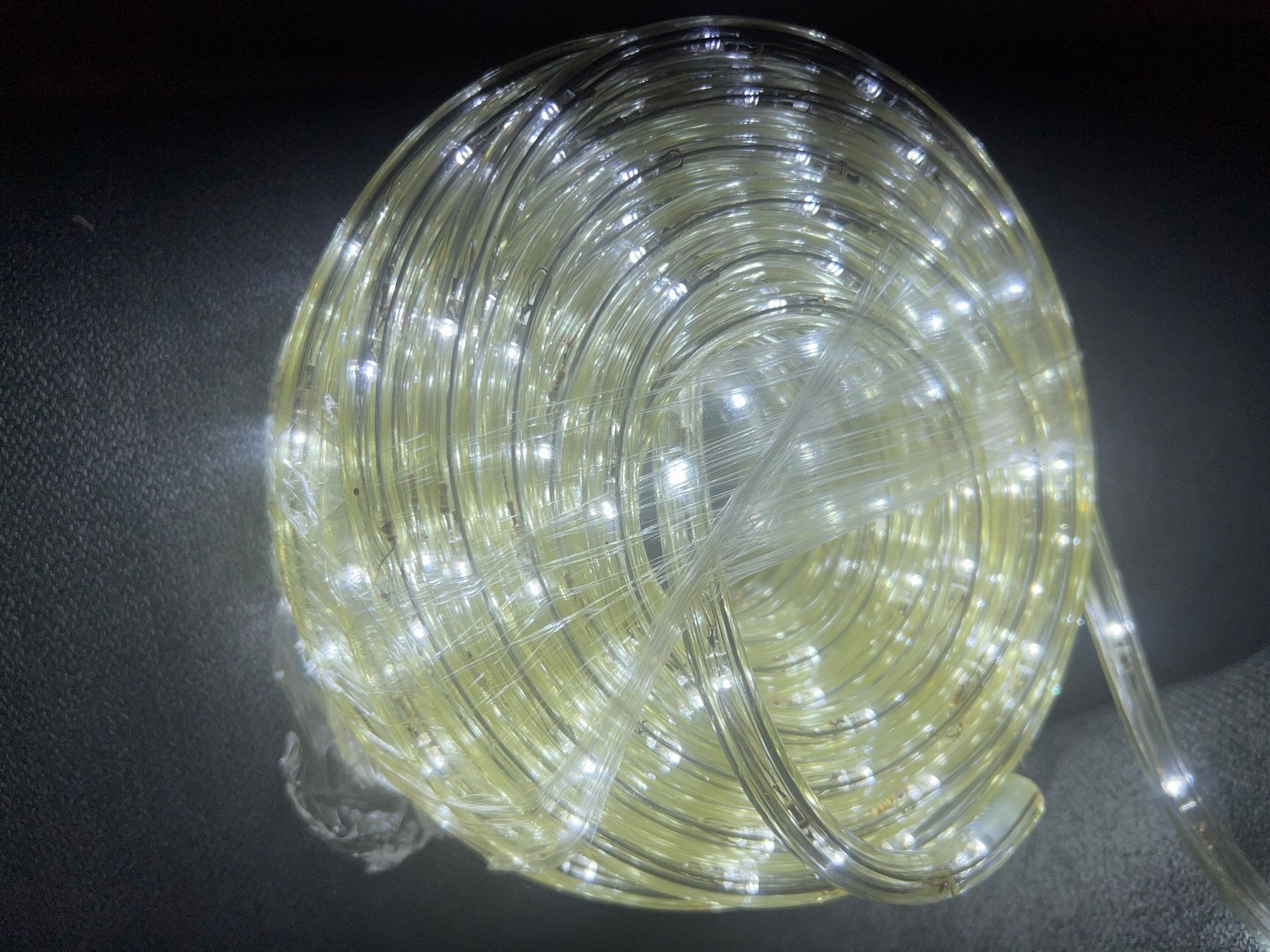 Lichterketten & Leisten: +20m Kaltweiss Lichtschlauch Ledschlauch – Neu und originalverpackt aus Amriswil von JaJa-Express