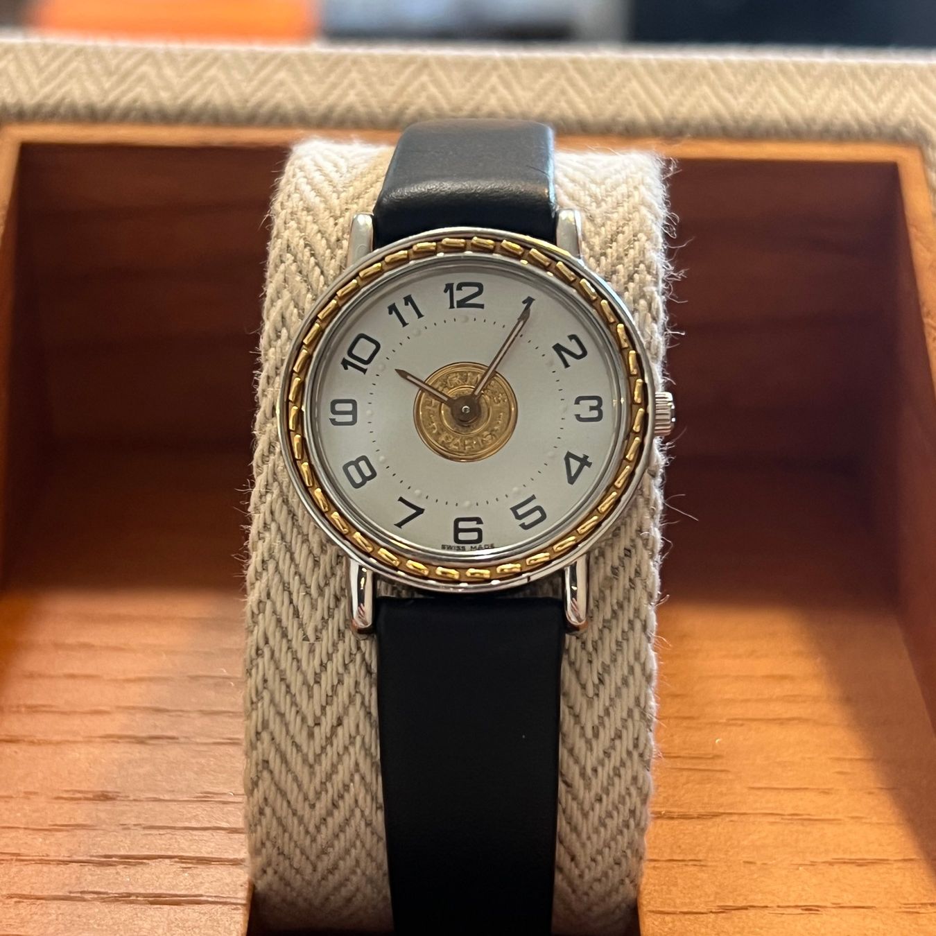 Hermès Orologi: Hermès Sellier Vintage Quartz Full Set SE4.220 – Usato da Carouge GE venduto da Watchaser