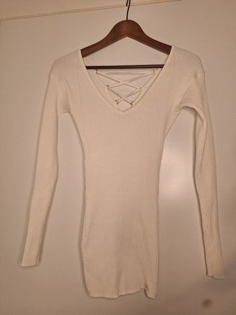Guess Strickpullover  weiss, Gr. S, sexy Rückenausschnitt