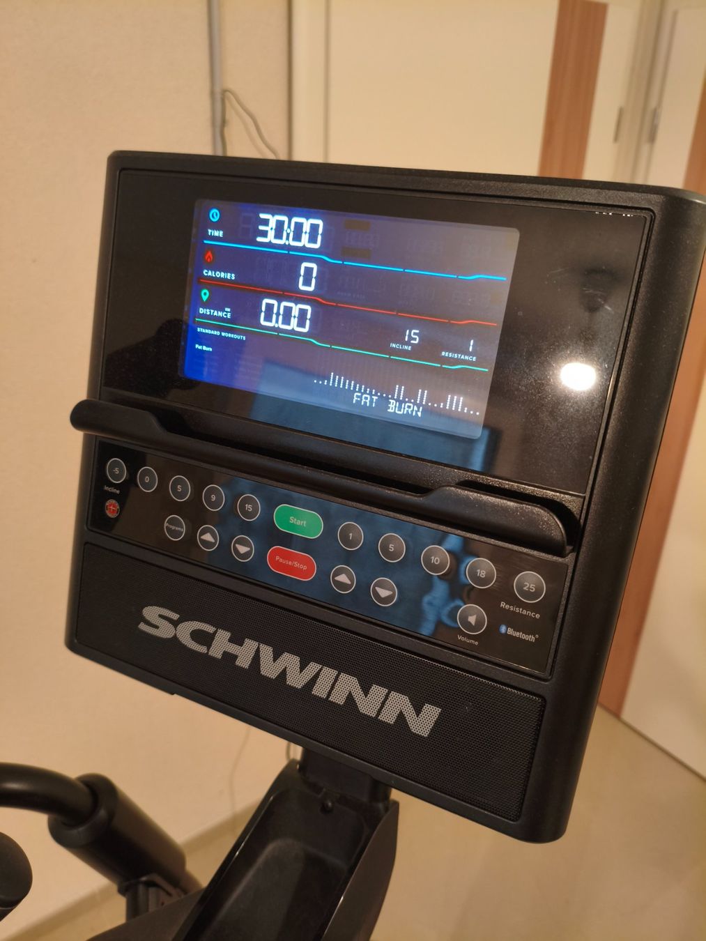 Schwinn Vélos d'appartement: SCHWINN 590E Ellipsentrainer – D'occasion à Villigen par gioros 4