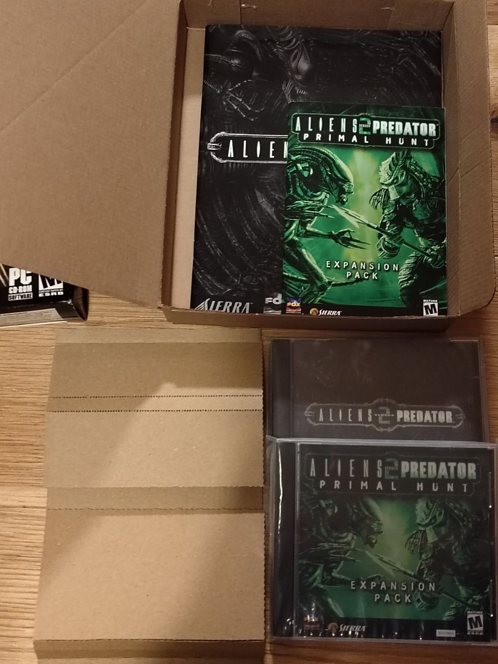 Giochi: Alien Vs Predator 2 Gold Edition Big Box US – Usato da Fribourg venduto da Nooky 2