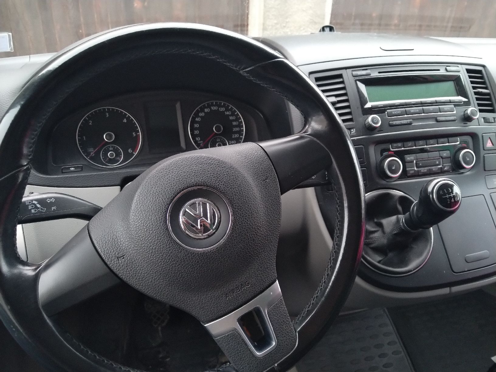 VW Veicoli da campeggio: VW T5 California TDI – Usato da La Chaux-de-Fonds venduto da BI_2300 6