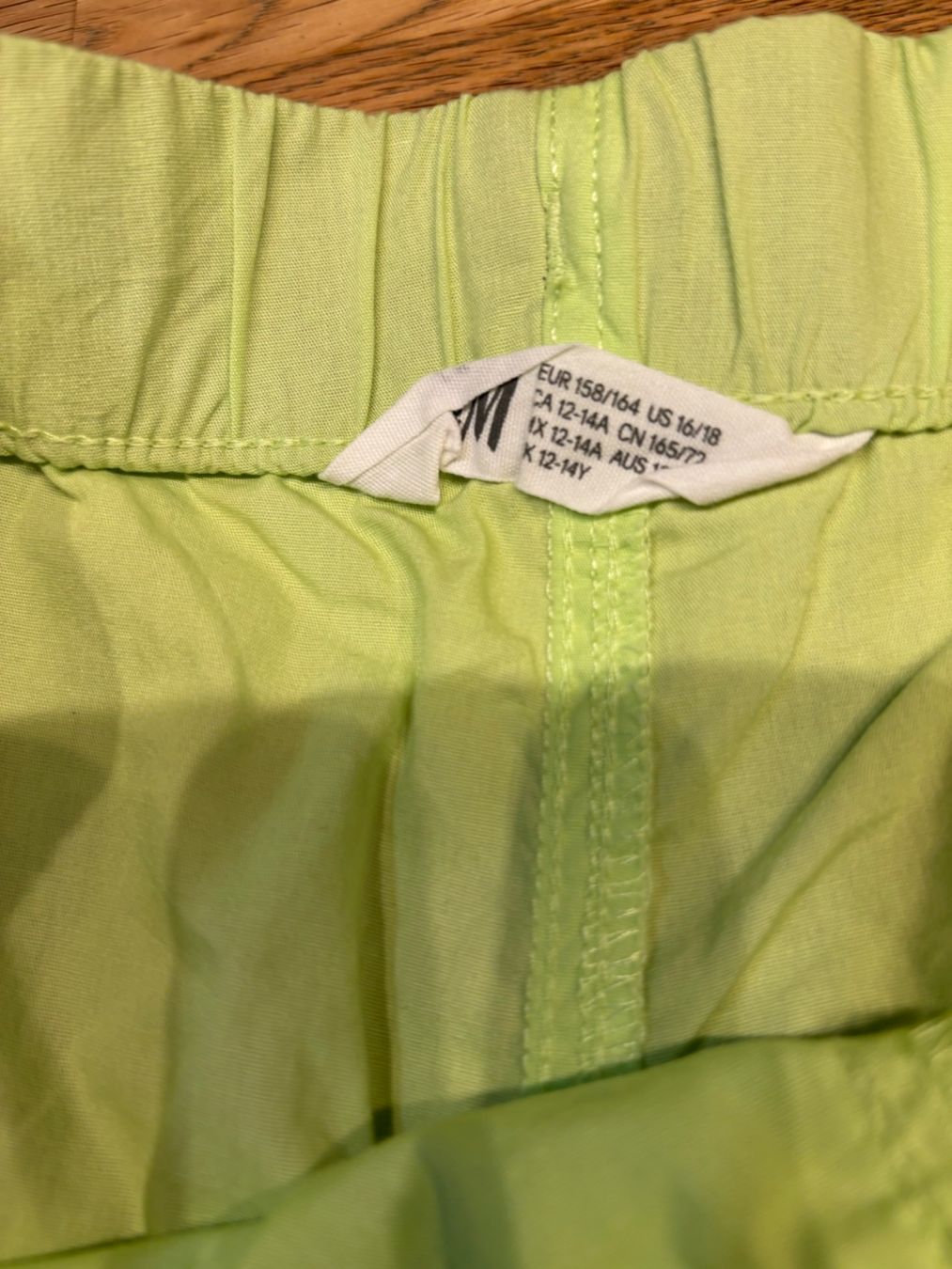 H&M Pantaloni: Neue H&M Shorts Gr.158-164 – Nuovo (secondo la descrizione) da Oberdorf SO venduto da sa-na 1