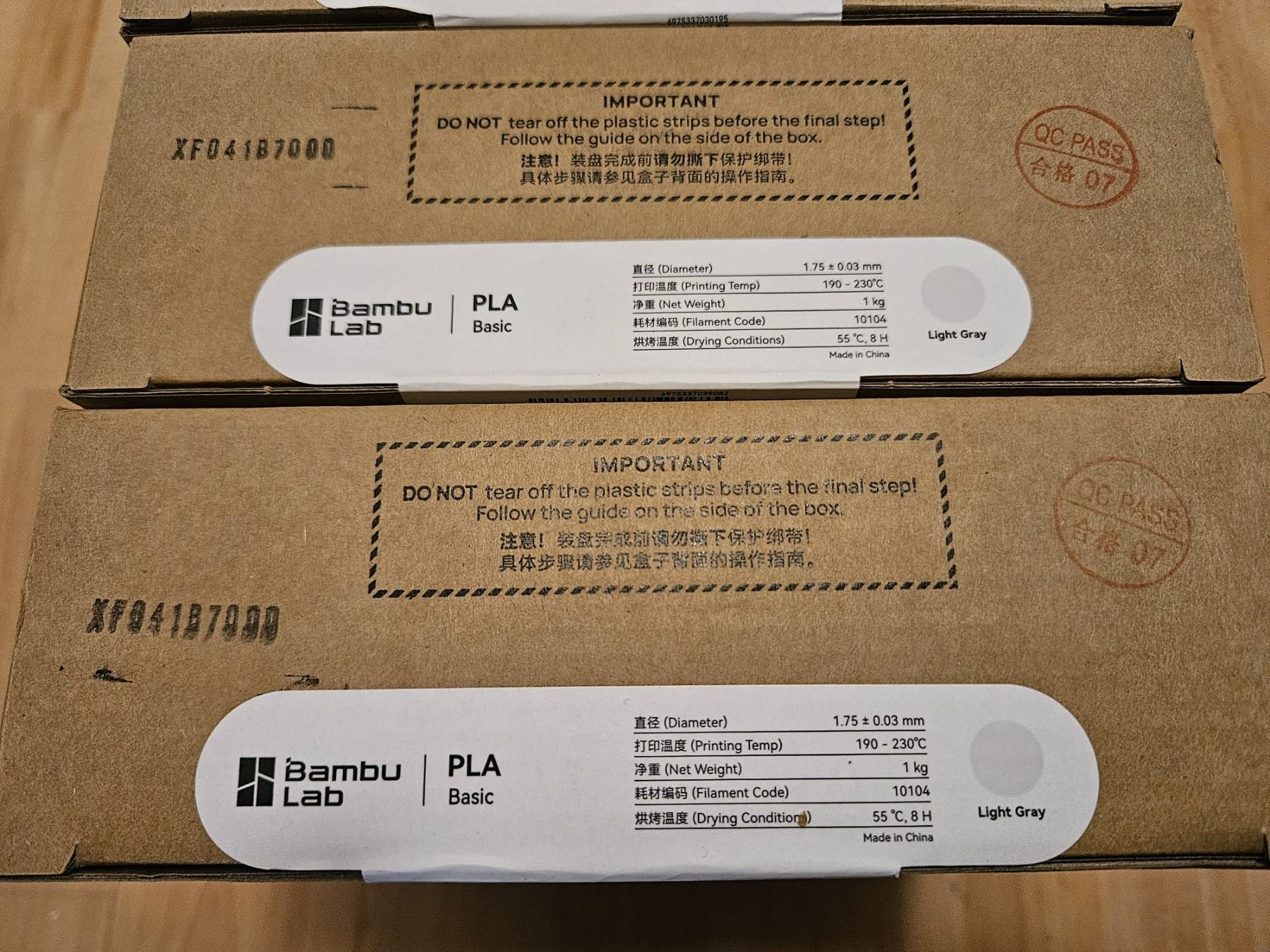 Bambu Lab Filament: Bambu Lab PLA Basic, 2x Gray & 2x Light Gray Refills – Neu und originalverpackt aus Winterthur von Moineau_Mechanics 2