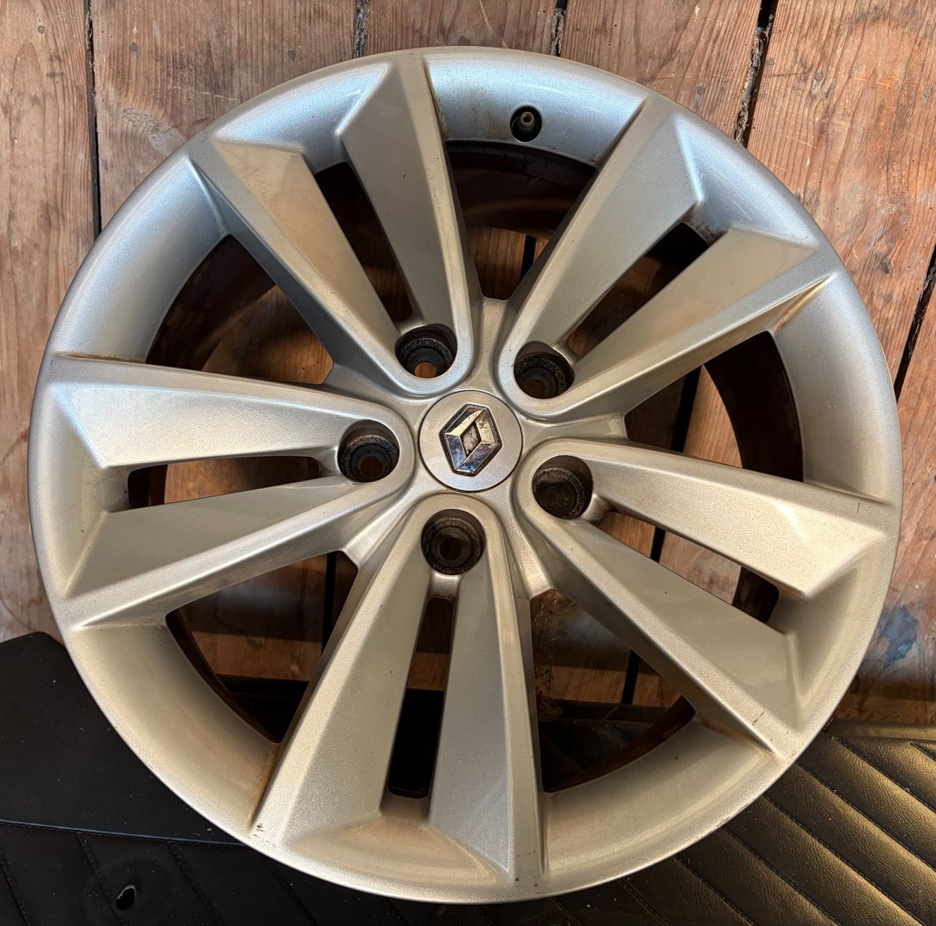 Renault Felgen: Renault Alufelgen orig. – Gebraucht aus Turbenthal von Rsportli 1
