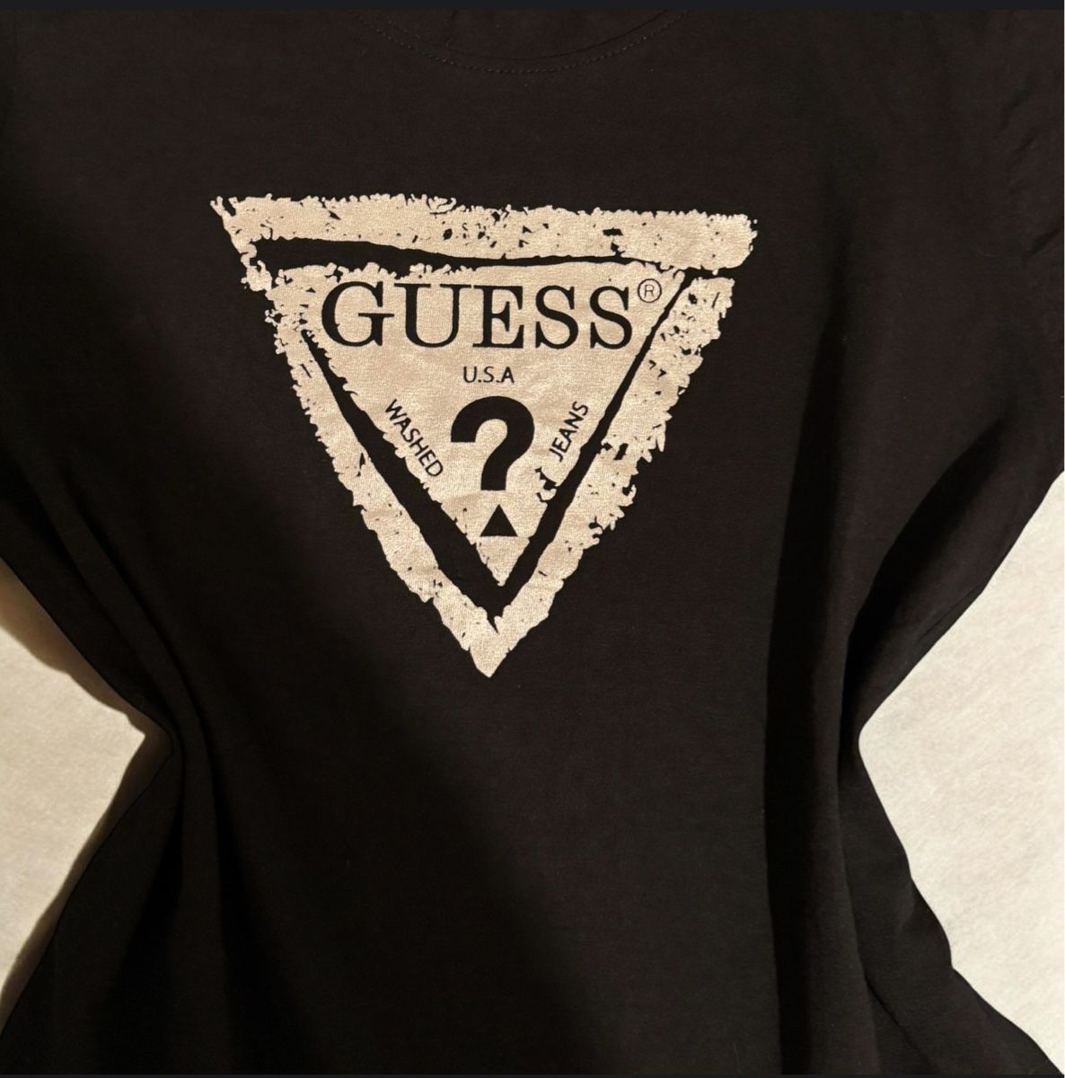 Guess T-shirt: T-shirt Guess – Nuovo (secondo la descrizione) da Châtel-St-Denis venduto da Montclair_Swiss 3