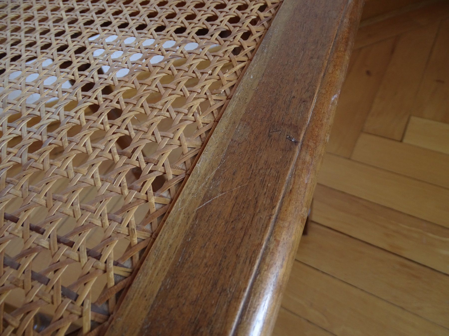 Sgabelli: Vintage Holz-Hocker mit Rattan-Geflecht – Usato da Solothurn venduto da hli_n69n 4