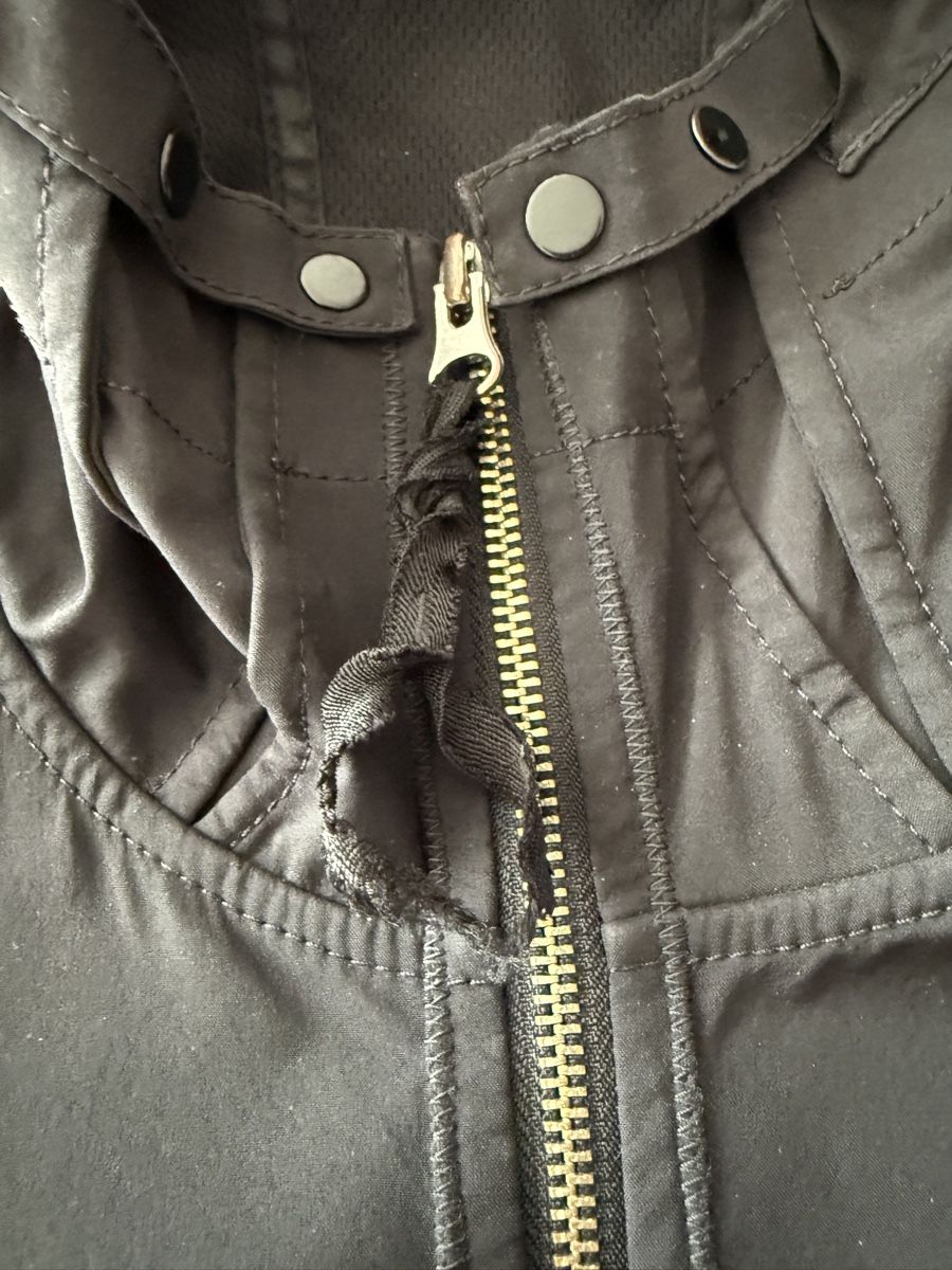 Stone Island Giacche: Schwarze Stone Island Soft Shell Jacke Gr. S – Usato da Sils im Domleschg venduto da Exar93 6