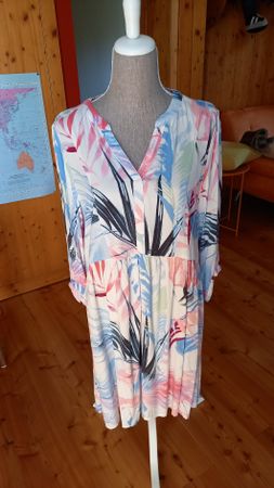 Cecil Sommerkleid, Gr. M, mit coolem Blätterprint!