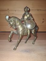 Alte Metallguss Bronze Figur - Kreuz Ritter Auf Pferd