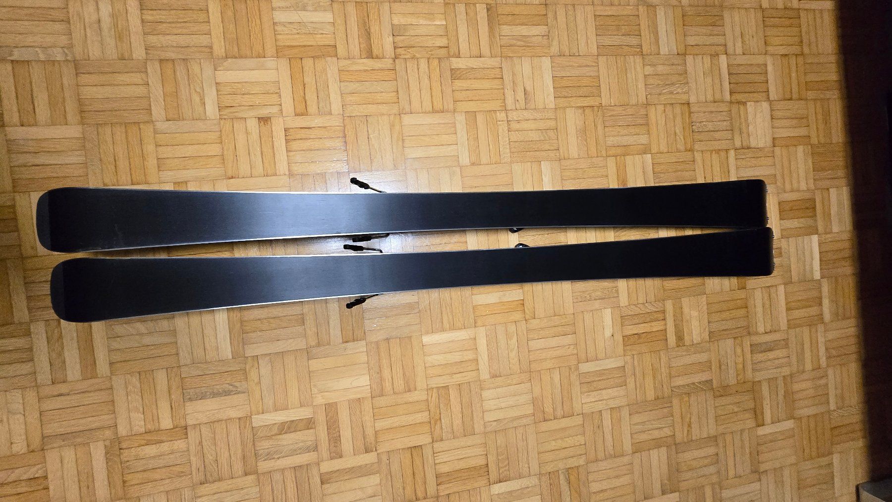 Mckinley Sci: McKINLEY Flyte 12 Ti Ski mit Bindung - 154 cm – Usato da Dietikon venduto da Jujuba 1